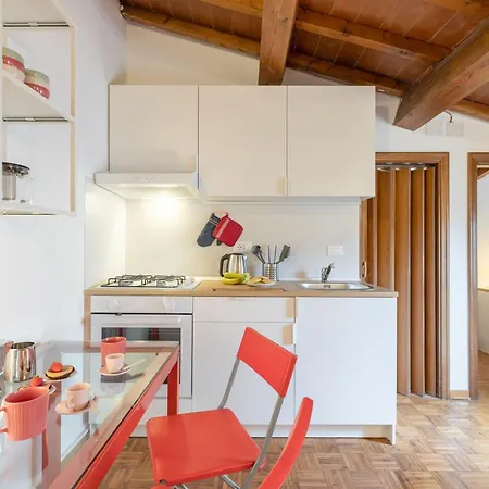 Florence Lovely Suite-Hosted By Sweetstay-2